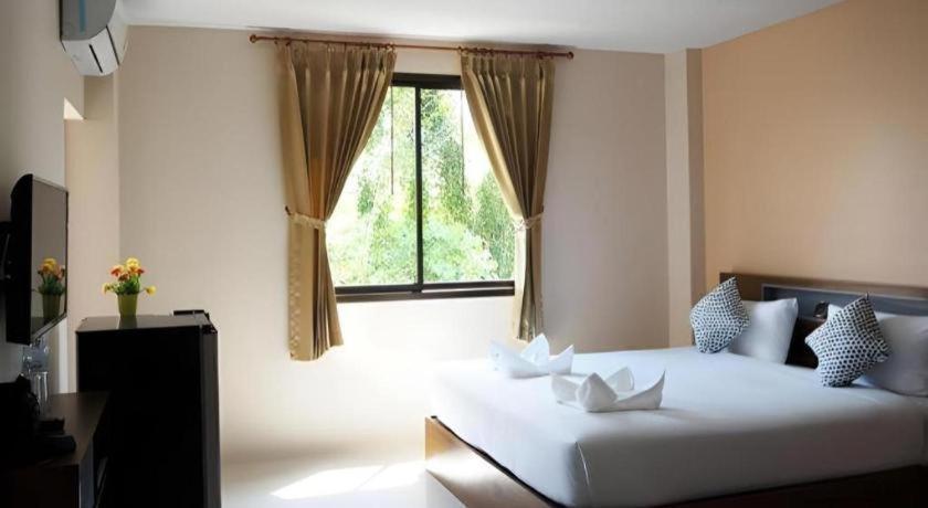 Regent Room Hotel 素叻他尼 外观 照片