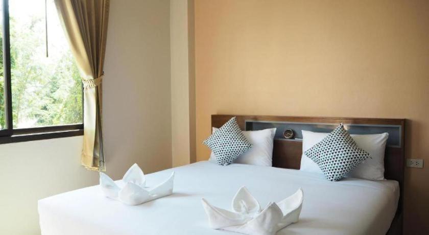 Regent Room Hotel 素叻他尼 外观 照片