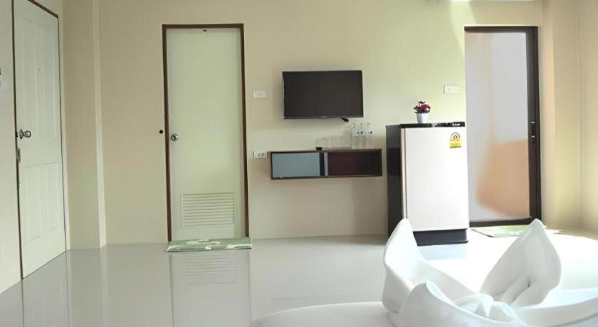 Regent Room Hotel 素叻他尼 外观 照片